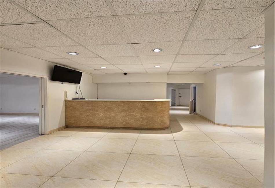5324 Metropolitan Avenue, Ridgewood, New York 11385, ,Commercial,For Sale,Metropolitan,490114