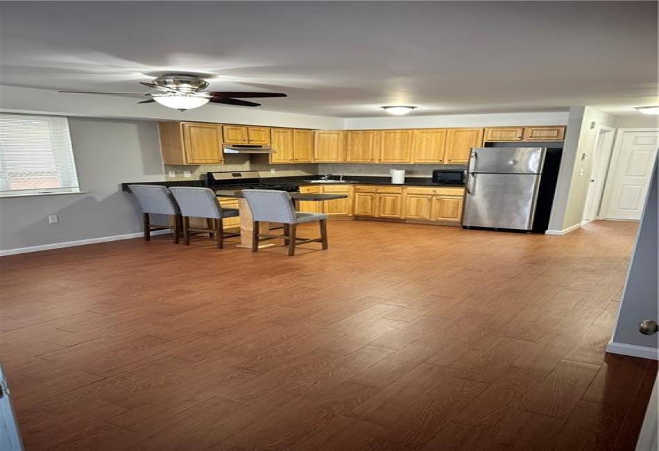 167 Beach 95th Street, Far Rockaway, New York 11694, 2 Bedrooms Bedrooms, ,1 BathroomBathrooms,Rental,For Sale,Beach 95th,490143