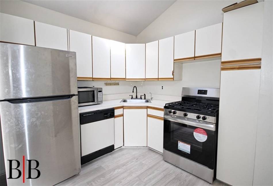 1121 73rd Street, Brooklyn, New York 11234, 3 Bedrooms Bedrooms, ,2 BathroomsBathrooms,Residential,For Sale,73rd,490019