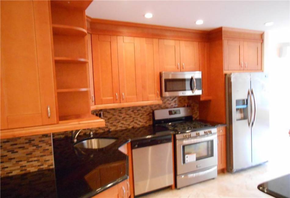 8612 3rd Avenue, Brooklyn, New York 11209, ,Mixed Use,For Sale,3rd,490161