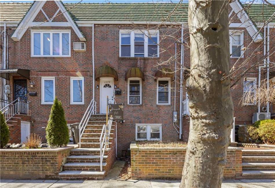 1572 34th Street, Brooklyn, New York 11234, 3 Bedrooms Bedrooms, ,Residential,For Sale,34th,490163