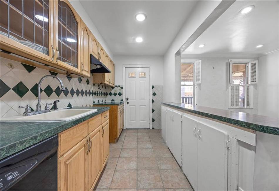 1572 34th Street, Brooklyn, New York 11234, 3 Bedrooms Bedrooms, ,Residential,For Sale,34th,490163