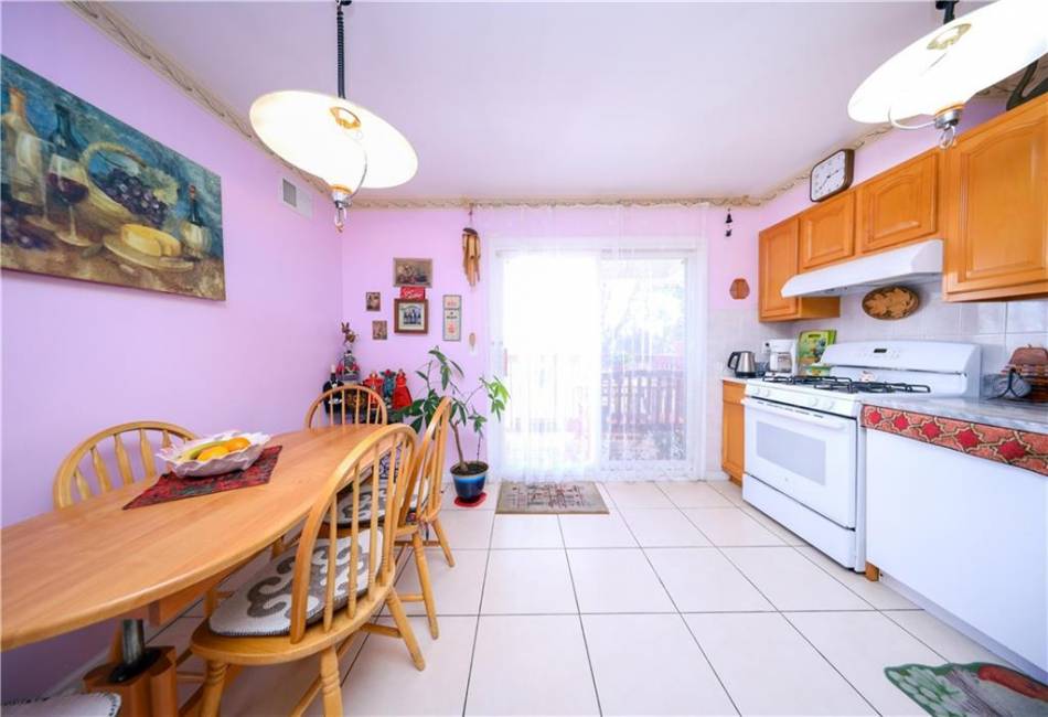 78 Townsend Avenue, Staten Island, New York 10304, 3 Bedrooms Bedrooms, ,3 BathroomsBathrooms,Residential,For Sale,Townsend,490162