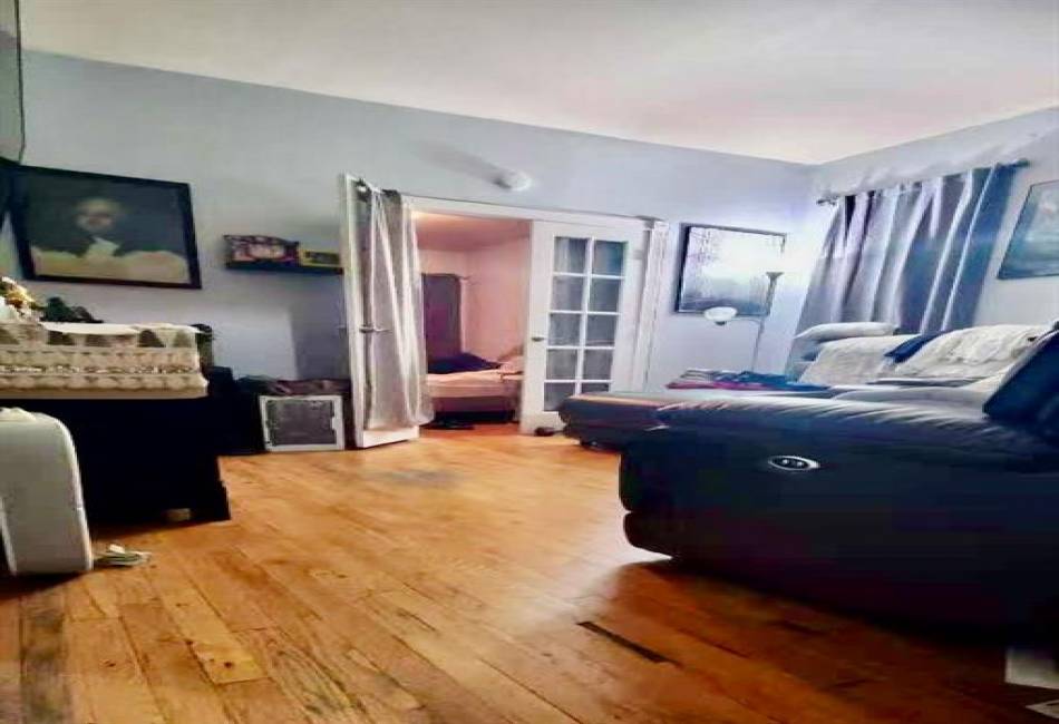 74 Quentin Road, Brooklyn, New York 11223, ,Mixed Use,For Sale,Quentin,490171