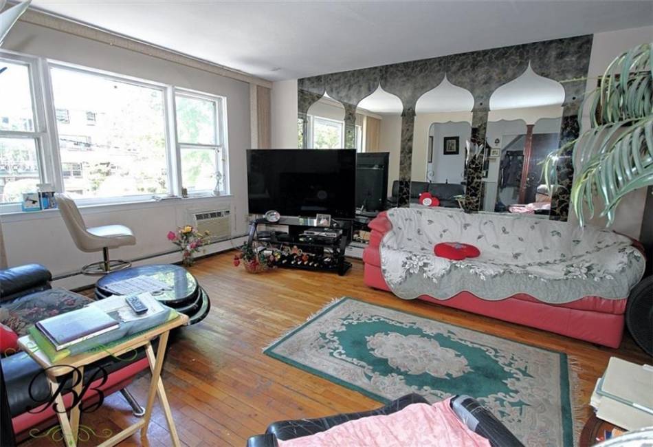 1259 68th Street, Brooklyn, New York 11234, 7 Bedrooms Bedrooms, ,5 BathroomsBathrooms,Residential,For Sale,68th,490180