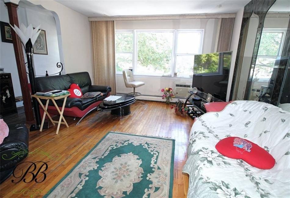 1259 68th Street, Brooklyn, New York 11234, 7 Bedrooms Bedrooms, ,5 BathroomsBathrooms,Residential,For Sale,68th,490180