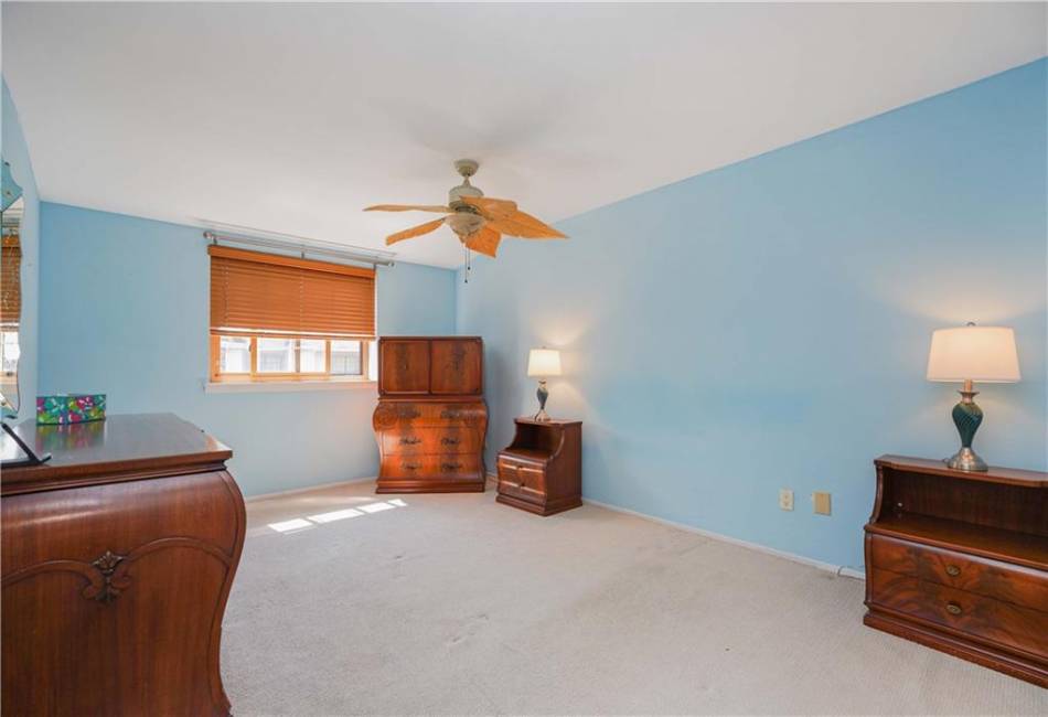 78 McDivitt Avenue, New York, New York 10314, 2 Bedrooms Bedrooms, ,2 BathroomsBathrooms,Residential,For Sale,McDivitt,485788