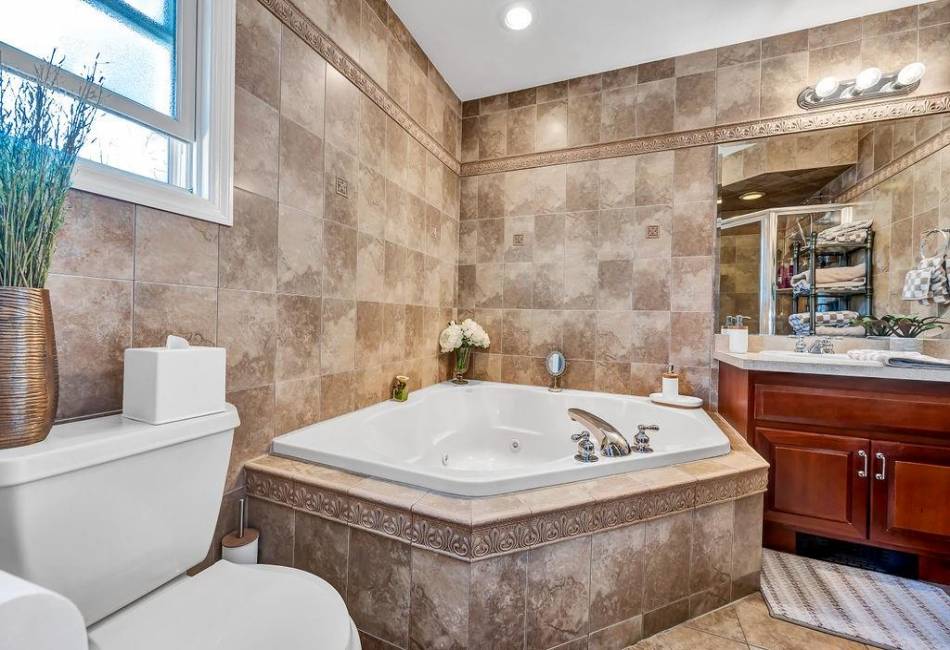 629 Marcy Avenue, Staten Island, New York 10309, 5 Bedrooms Bedrooms, ,Residential,For Sale,Marcy,490217