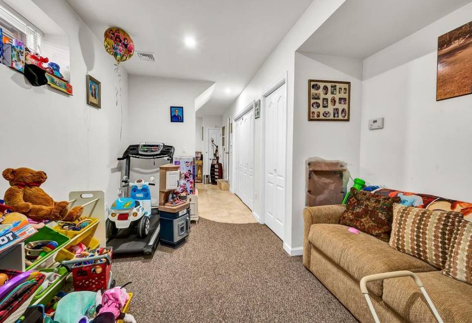 629 Marcy Avenue, Staten Island, New York 10309, 5 Bedrooms Bedrooms, ,Residential,For Sale,Marcy,490217