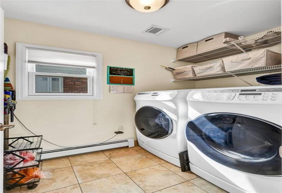 629 Marcy Avenue, Staten Island, New York 10309, 5 Bedrooms Bedrooms, ,Residential,For Sale,Marcy,490217