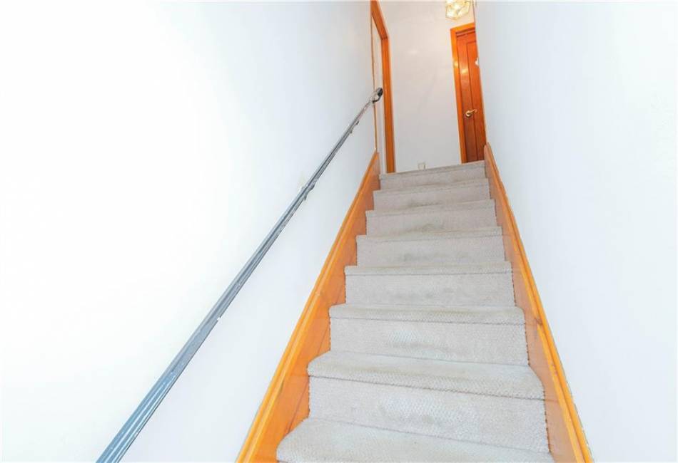 297 Burbank Avenue, Staten Island, New York 10306, 2 Bedrooms Bedrooms, ,2 BathroomsBathrooms,Residential,For Sale,Burbank,490210
