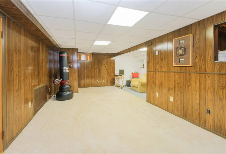297 Burbank Avenue, Staten Island, New York 10306, 2 Bedrooms Bedrooms, ,2 BathroomsBathrooms,Residential,For Sale,Burbank,490210