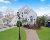 297 Burbank Avenue, Staten Island, New York 10306, 2 Bedrooms Bedrooms, ,2 BathroomsBathrooms,Residential,For Sale,Burbank,490210