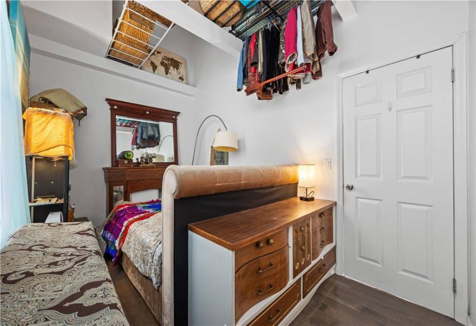 30 Bogardus Street, Brooklyn, New York 11235, 2 Bedrooms Bedrooms, ,1 BathroomBathrooms,Residential,For Sale,Bogardus,490206