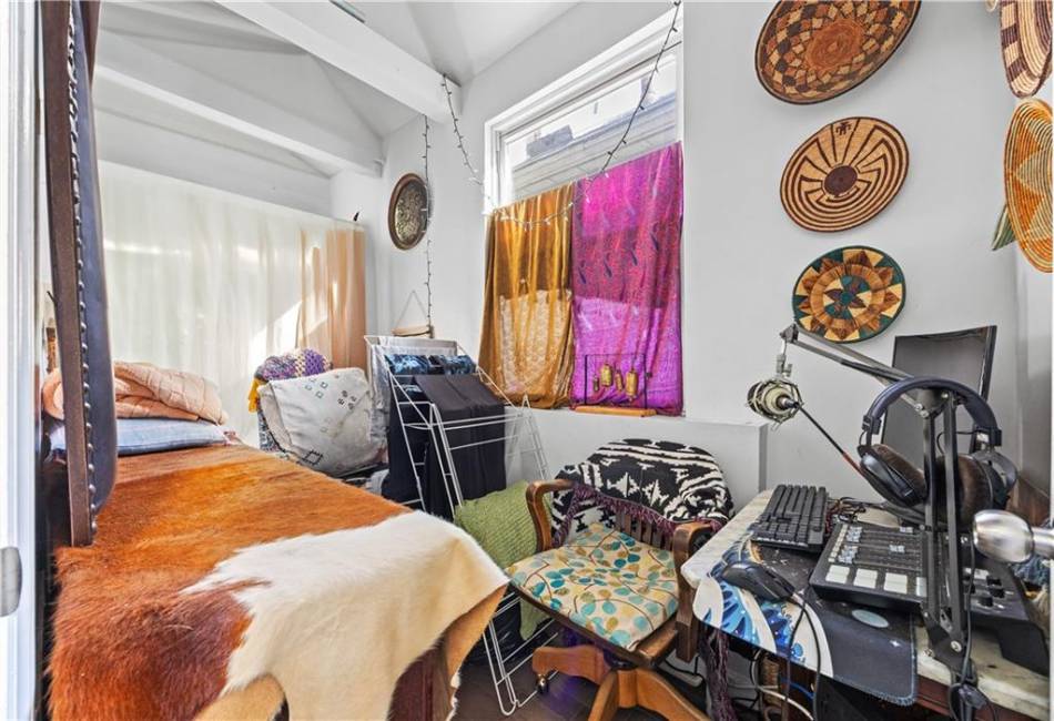 29 Bogardus Street, Brooklyn, New York 11235, 4 Bedrooms Bedrooms, ,2 BathroomsBathrooms,Residential,For Sale,Bogardus,490226