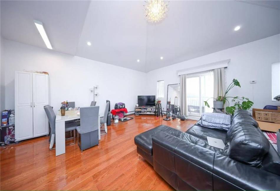 2397 Boynton Place, Brooklyn, New York 11223, 3 Bedrooms Bedrooms, ,2 BathroomsBathrooms,Residential,For Sale,Boynton,490228