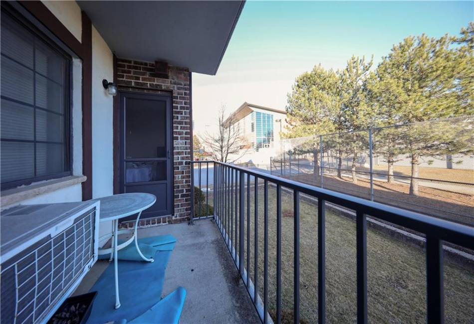 120 Devon Loop, Staten Island, New York 10314, 2 Bedrooms Bedrooms, ,1.5 BathroomsBathrooms,Residential,For Sale,Devon,490240