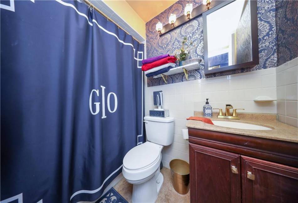 120 Devon Loop, Staten Island, New York 10314, 2 Bedrooms Bedrooms, ,1.5 BathroomsBathrooms,Residential,For Sale,Devon,490240