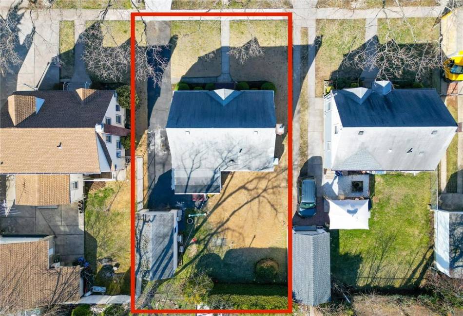 100 Sterling Avenue, Staten Island, New York 10306, 4 Bedrooms Bedrooms, ,2 BathroomsBathrooms,Residential,For Sale,Sterling,490260