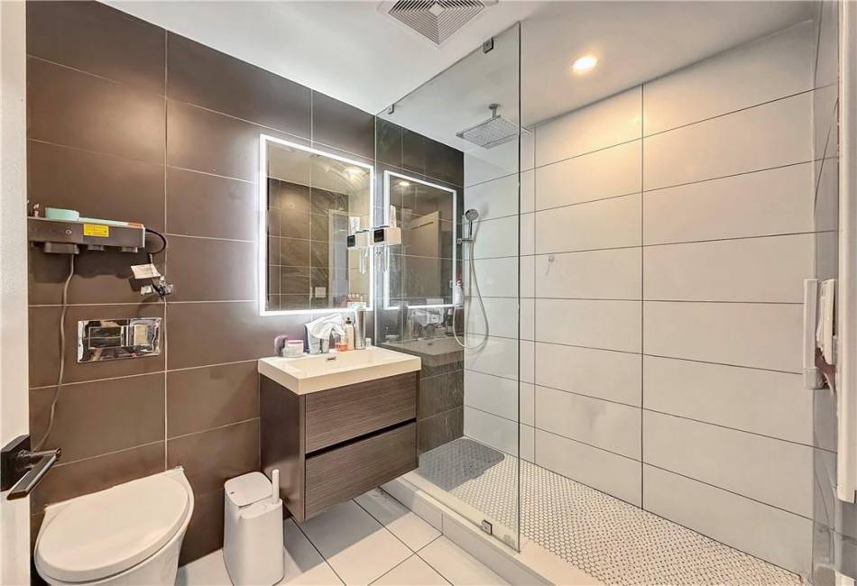 1238 63rd Street, Brooklyn, New York 11219, 1 Bedroom Bedrooms, ,1 BathroomBathrooms,Residential,For Sale,63rd,490265