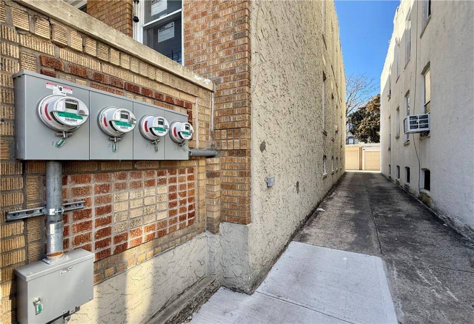 550 83rd Street, Brooklyn, New York 11209, ,Residential,For Sale,83rd,490276