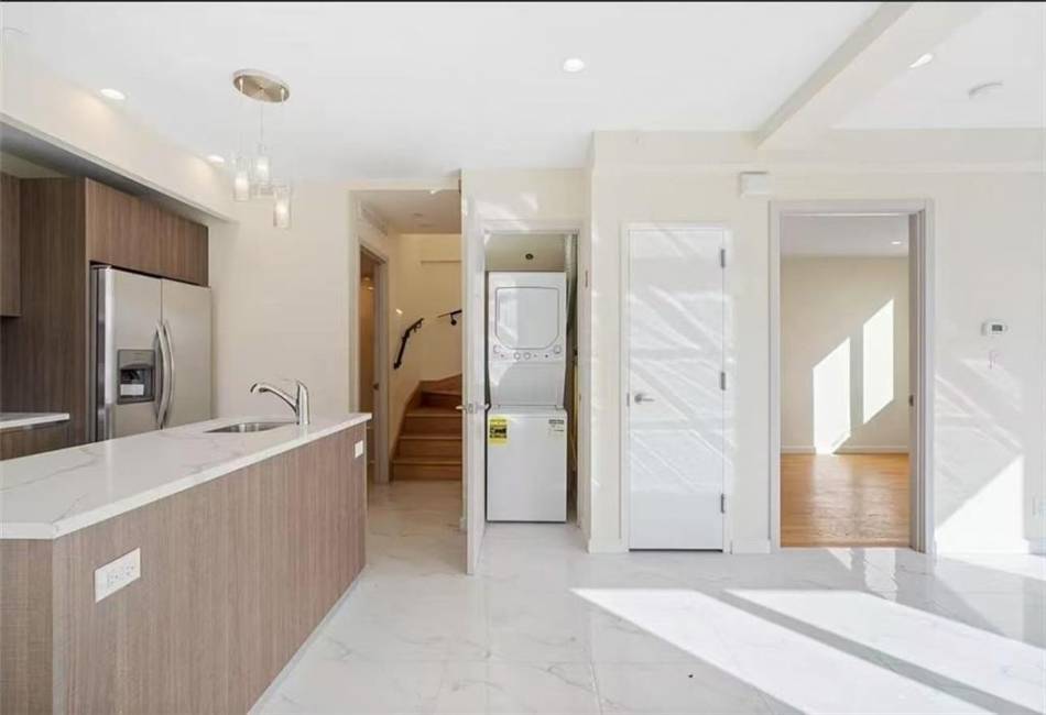 8794 17th Avenue, Brooklyn, New York 11214, 2 Bedrooms Bedrooms, ,2 BathroomsBathrooms,Residential,For Sale,17th,490283
