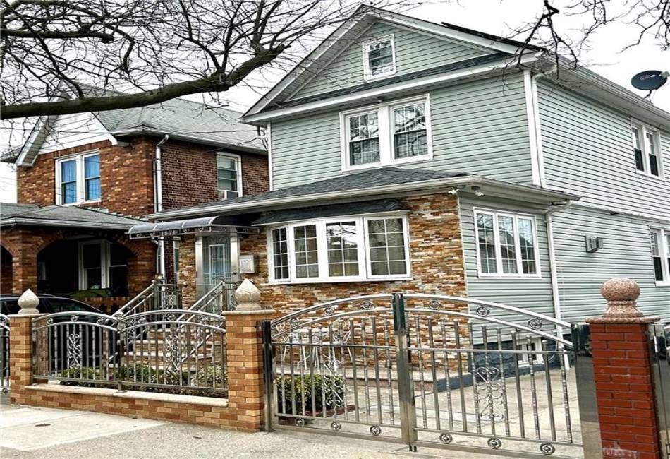 1671 52nd Street, Brooklyn, New York 11234, 3 Bedrooms Bedrooms, ,1.75 BathroomsBathrooms,Residential,For Sale,52nd,490287
