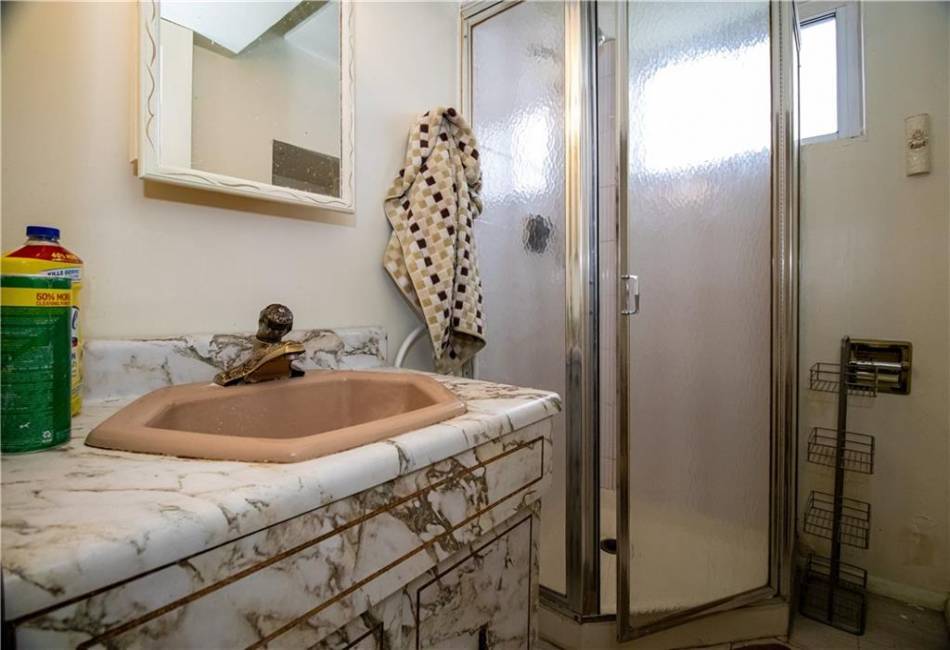 1260 100th Street, Brooklyn, New York 11236, 3 Bedrooms Bedrooms, ,2 BathroomsBathrooms,Residential,For Sale,100th,490288