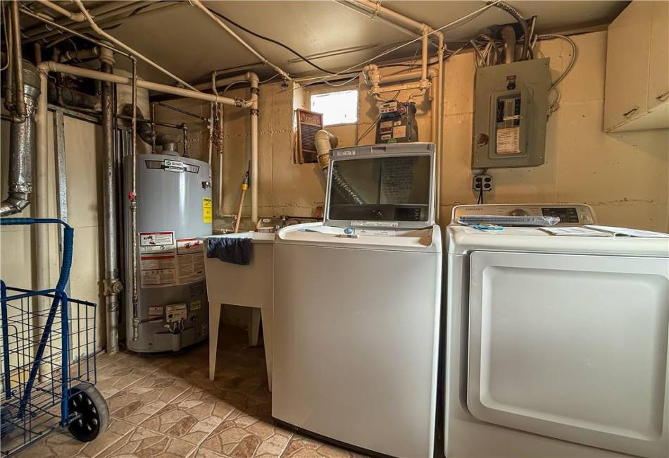 1260 100th Street, Brooklyn, New York 11236, 3 Bedrooms Bedrooms, ,2 BathroomsBathrooms,Residential,For Sale,100th,490288