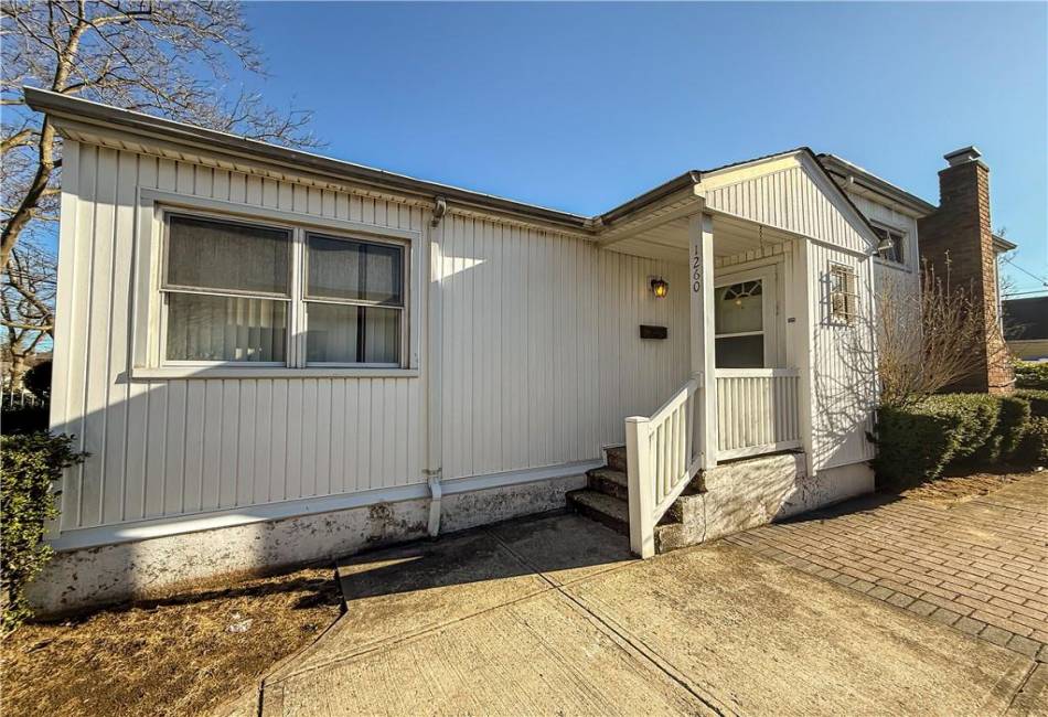 1260 100th Street, Brooklyn, New York 11236, 3 Bedrooms Bedrooms, ,2 BathroomsBathrooms,Residential,For Sale,100th,490288