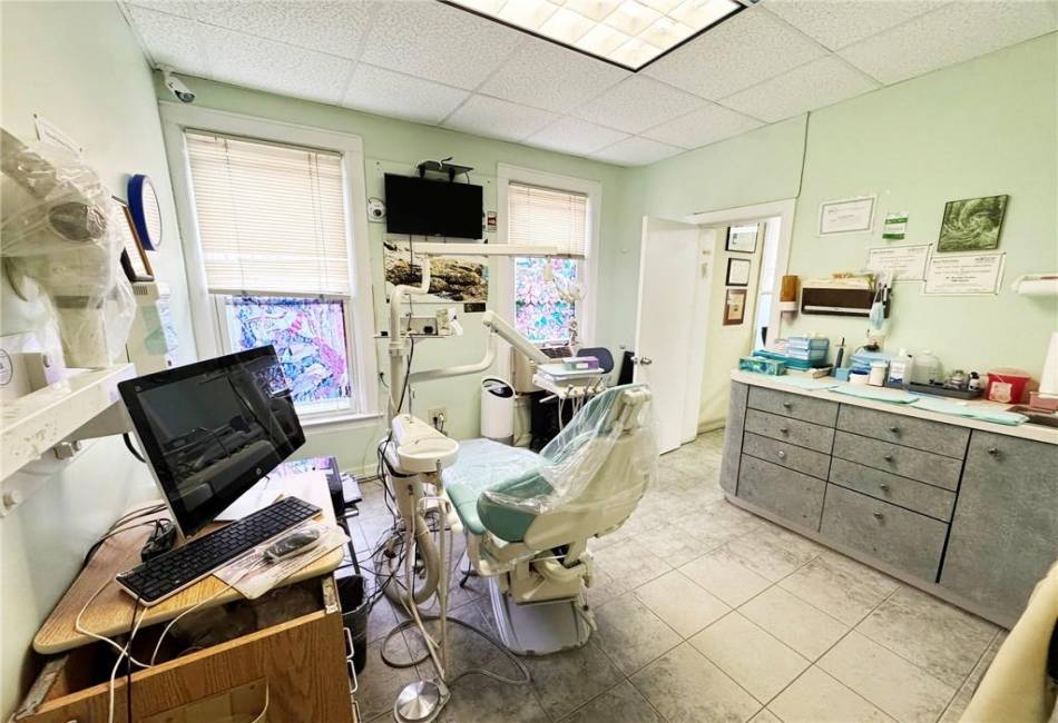 2316 Avenue U, Brooklyn, New York 11229, ,Rental,For Sale,Avenue U,490289