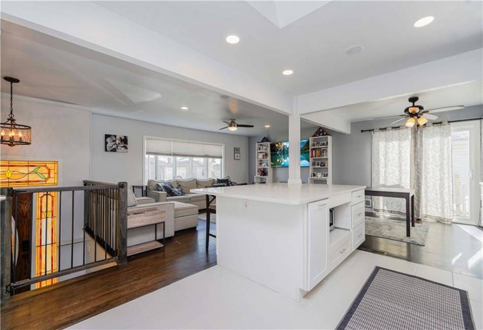 651 Rathbun Avenue, Staten Island, New York 10312, 3 Bedrooms Bedrooms, ,3 BathroomsBathrooms,Residential,For Sale,Rathbun,490290