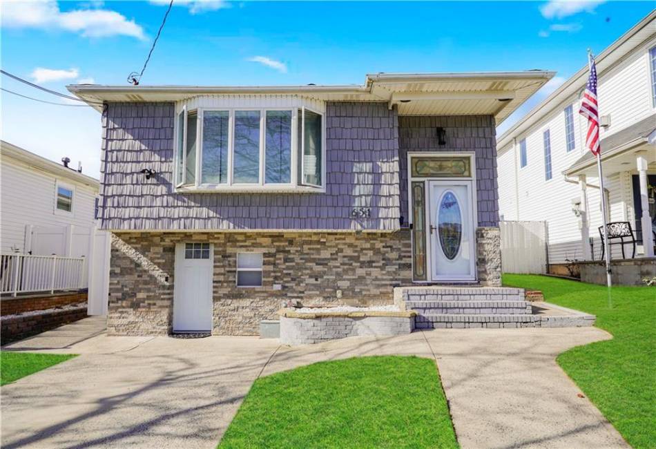 651 Rathbun Avenue, Staten Island, New York 10312, 3 Bedrooms Bedrooms, ,3 BathroomsBathrooms,Residential,For Sale,Rathbun,490290