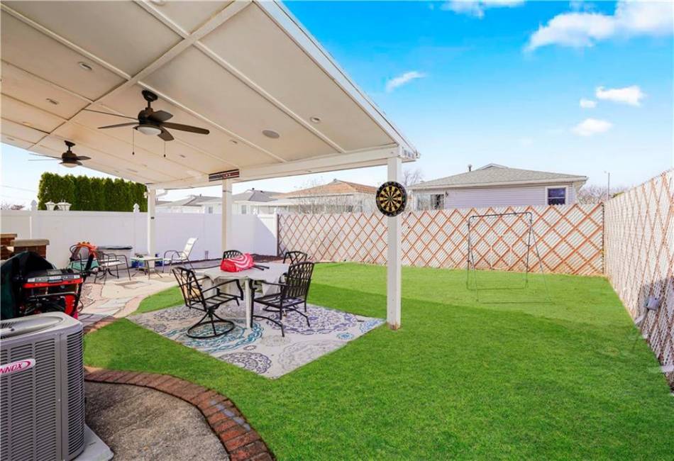 651 Rathbun Avenue, Staten Island, New York 10312, 3 Bedrooms Bedrooms, ,3 BathroomsBathrooms,Residential,For Sale,Rathbun,490290
