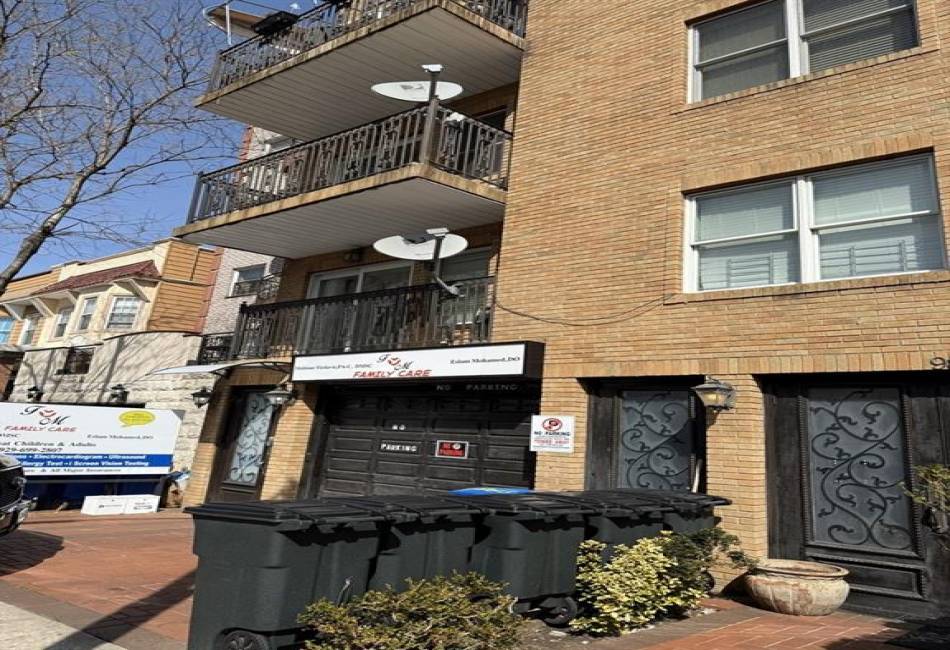 983 12th Street, Brooklyn, New York 11230, 3 Bedrooms Bedrooms, ,3 BathroomsBathrooms,Residential,For Sale,12th,490292