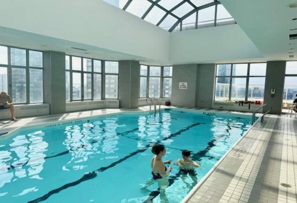 500 43rd Street, Manhattan, New York 10036, 1 Bedroom Bedrooms, ,1 BathroomBathrooms,Residential,For Sale,43rd,490299