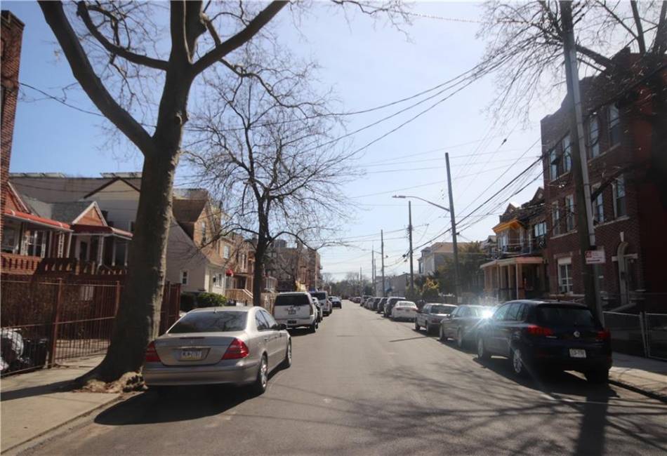 149 42nd Street, Brooklyn, New York 11203, 3 Bedrooms Bedrooms, ,2 BathroomsBathrooms,Residential,For Sale,42nd,490307