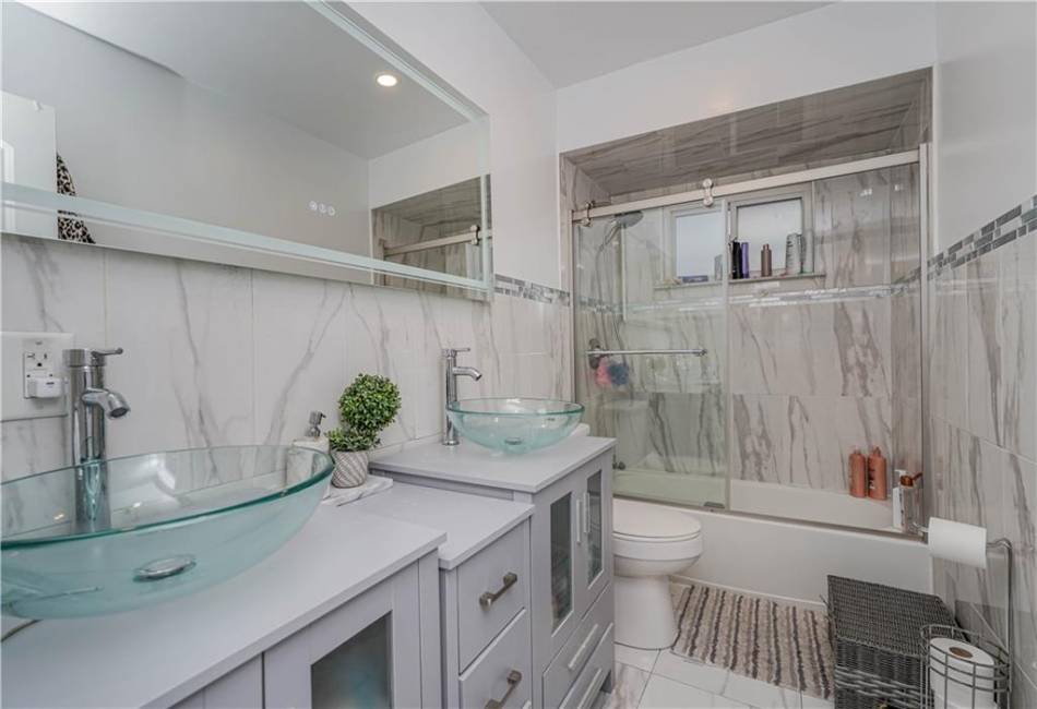 341 Hillman Avenue, Staten Island, New York 10314, 3 Bedrooms Bedrooms, ,2 BathroomsBathrooms,Residential,For Sale,Hillman,490308