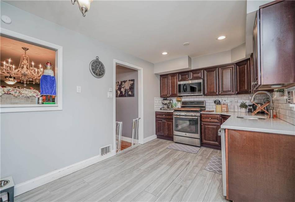 341 Hillman Avenue, Staten Island, New York 10314, 3 Bedrooms Bedrooms, ,2 BathroomsBathrooms,Residential,For Sale,Hillman,490308