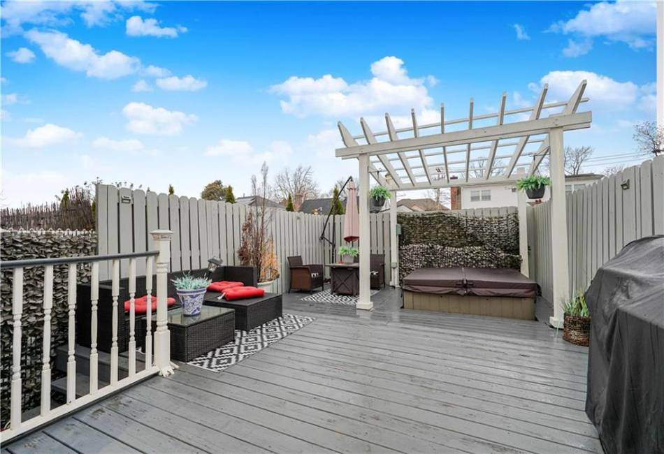 341 Hillman Avenue, Staten Island, New York 10314, 3 Bedrooms Bedrooms, ,2 BathroomsBathrooms,Residential,For Sale,Hillman,490308