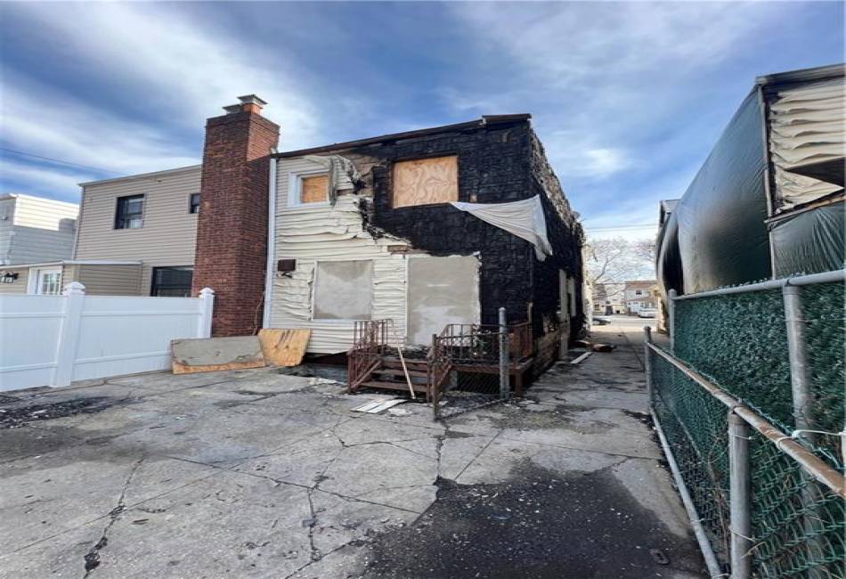 1638 36th Street, Brooklyn, New York 11234, 3 Bedrooms Bedrooms, ,1 BathroomBathrooms,Residential,For Sale,36th,490293