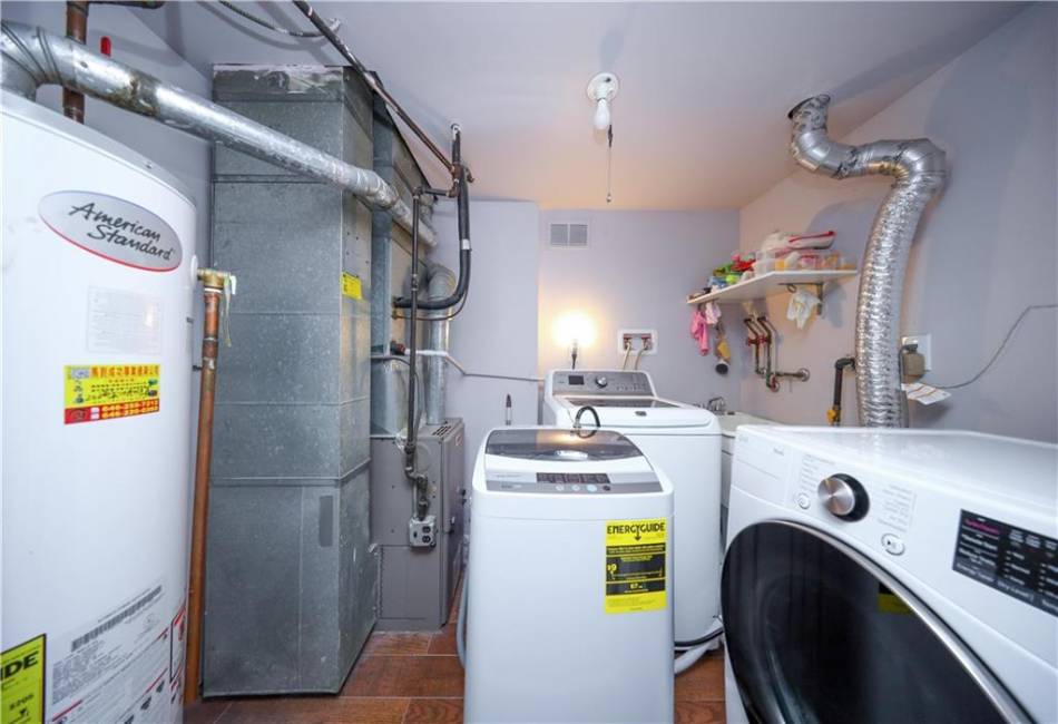 285 Bartlett Avenue, Staten Island, New York 10312, 2 Bedrooms Bedrooms, ,2 BathroomsBathrooms,Residential,For Sale,Bartlett,490314