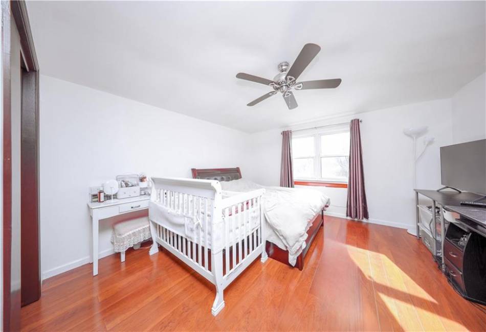 285 Bartlett Avenue, Staten Island, New York 10312, 2 Bedrooms Bedrooms, ,2 BathroomsBathrooms,Residential,For Sale,Bartlett,490314