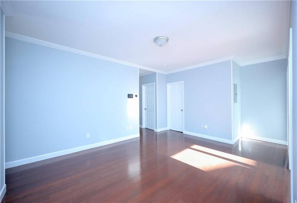 11 Brighton 10th Path, Brooklyn, New York 11235, 8 Bedrooms Bedrooms, ,5 BathroomsBathrooms,Residential,For Sale,Brighton 10th,490316
