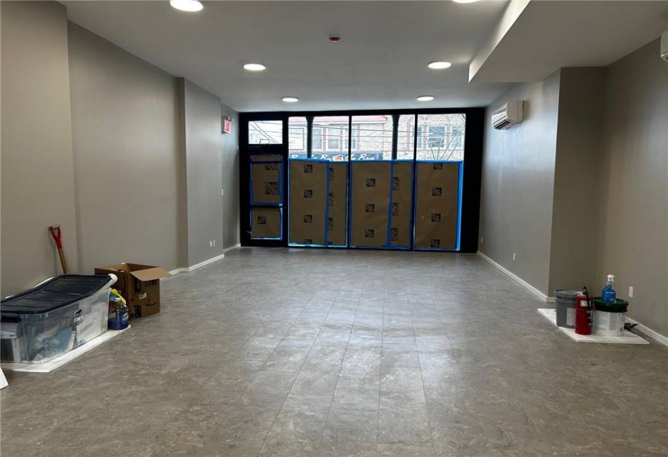 1230 Bay Street, New York, New York 10305, ,Mixed Use,For Sale,Bay,490317