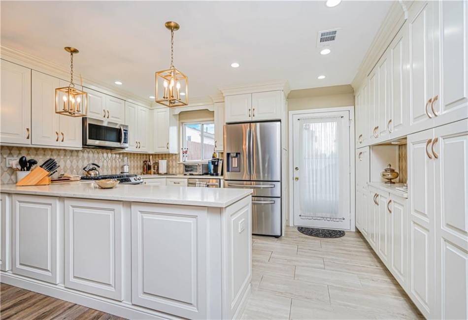 276 Lander Avenue, Staten Island, New York 10314, 3 Bedrooms Bedrooms, ,3 BathroomsBathrooms,Residential,For Sale,Lander,490328