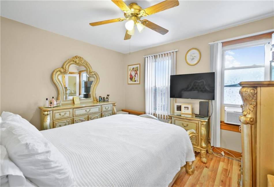 2111 70th Street, Brooklyn, New York 11204, 4 Bedrooms Bedrooms, ,Residential,For Sale,70th,490335