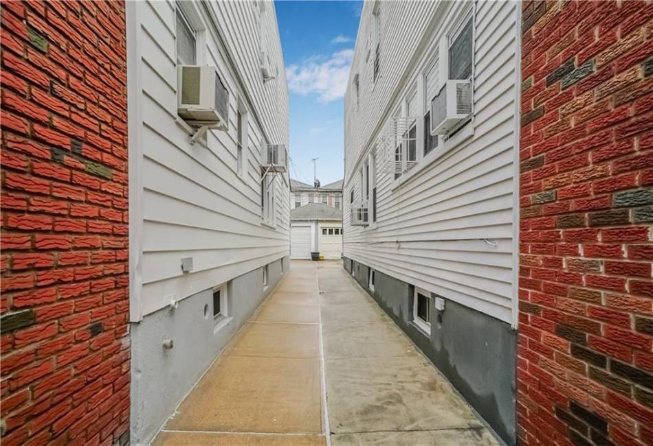 2111 70th Street, Brooklyn, New York 11204, 4 Bedrooms Bedrooms, ,Residential,For Sale,70th,490335