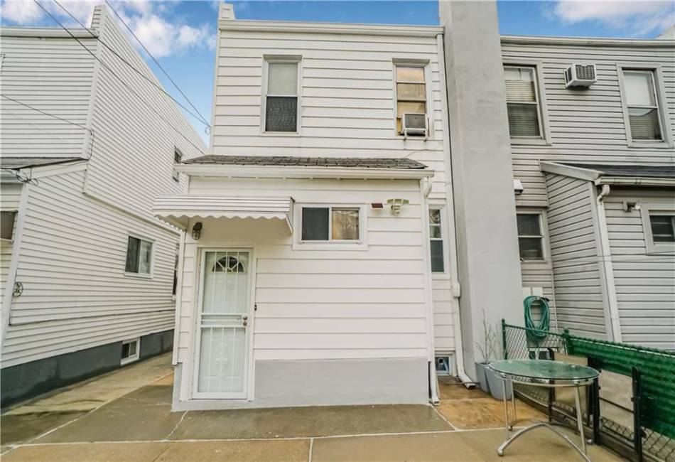 2111 70th Street, Brooklyn, New York 11204, 4 Bedrooms Bedrooms, ,Residential,For Sale,70th,490335