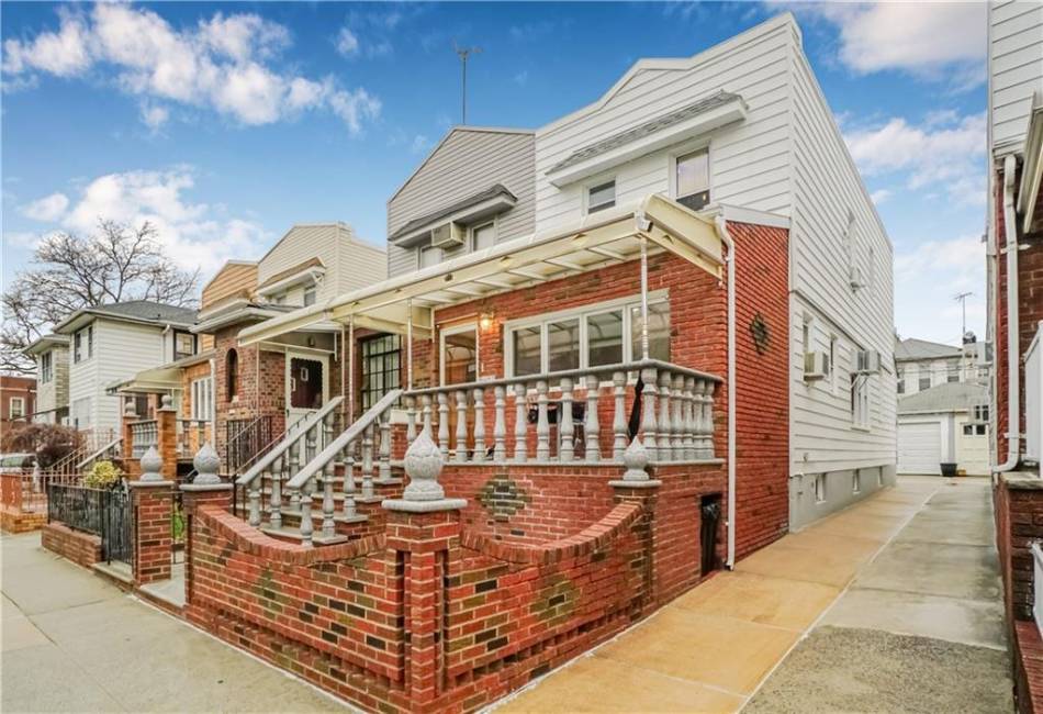 2111 70th Street, Brooklyn, New York 11204, 4 Bedrooms Bedrooms, ,Residential,For Sale,70th,490335